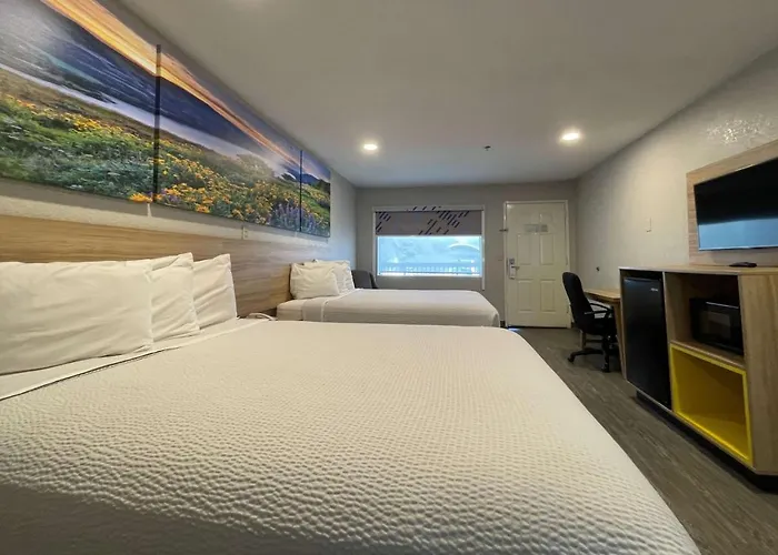 Days Inn by Wyndham San Antonio Northwest/Seaworld