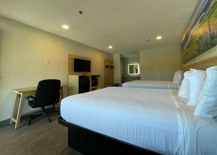 Days Inn by Wyndham San Antonio Northwest/Seaworld