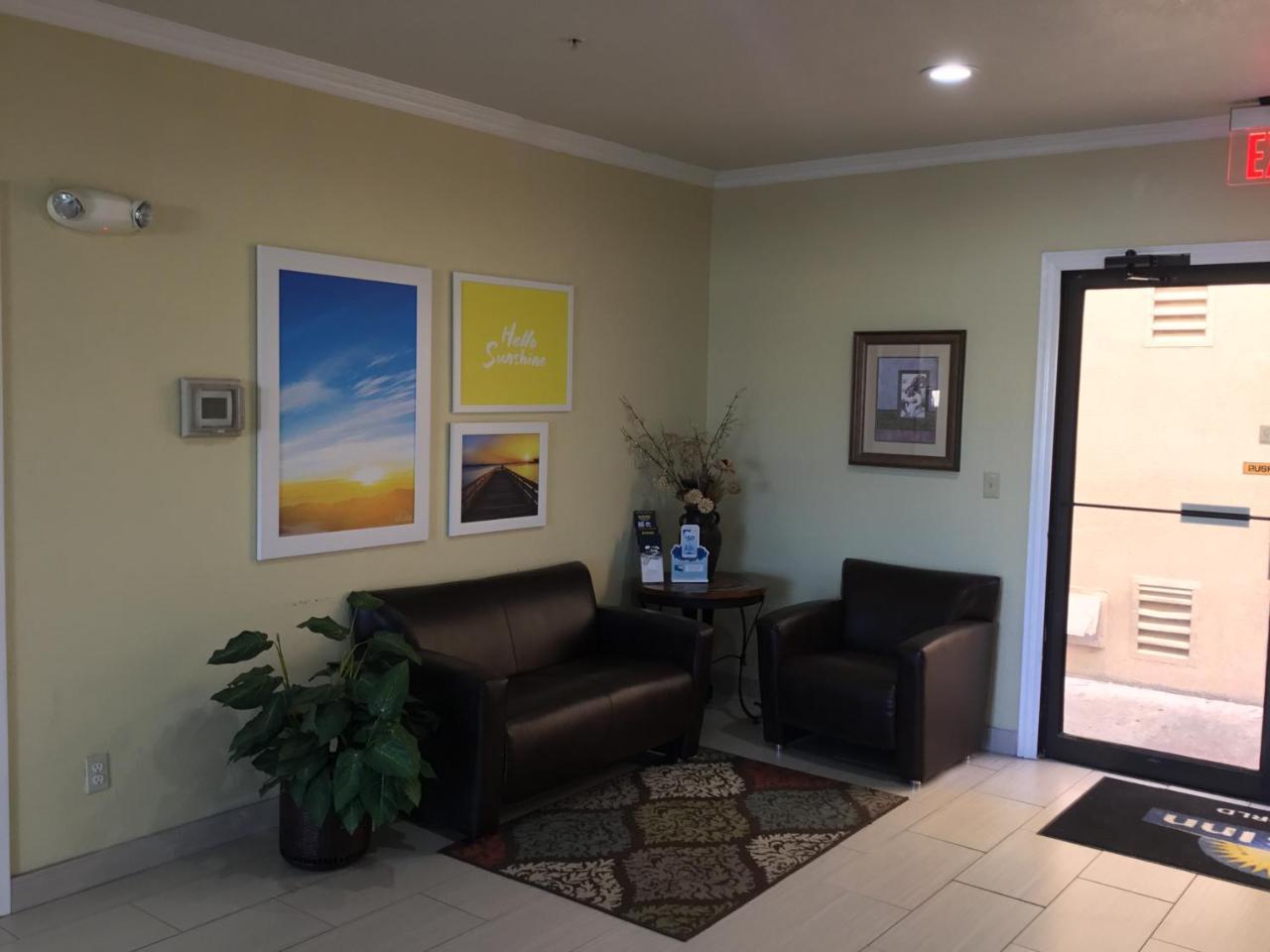 Days By Wyndham Near Seaworld 2* San Antonio